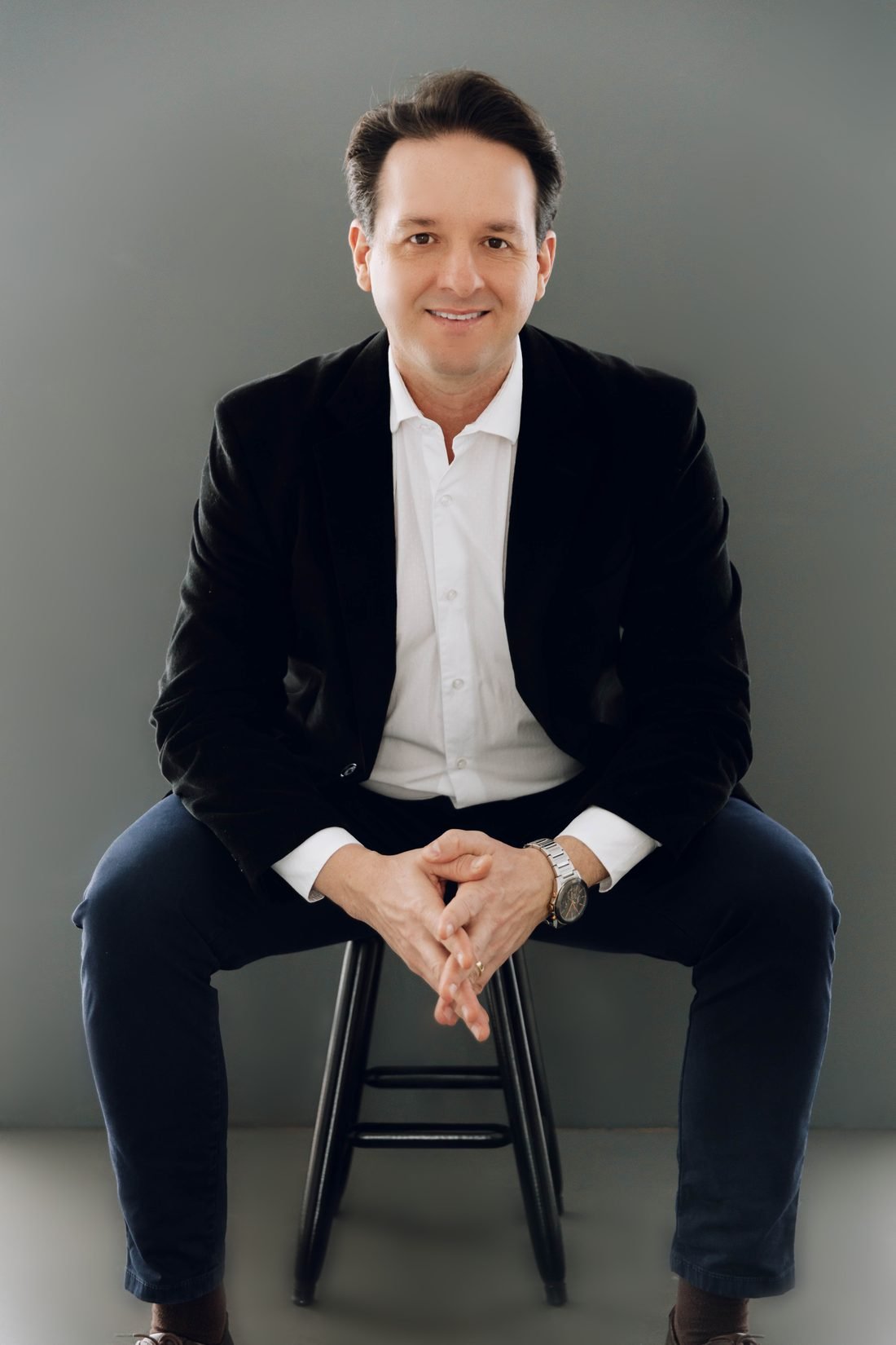 Dr. Lucas Sasdelli